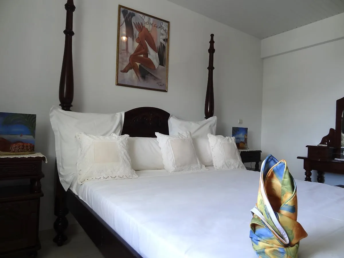 Bed & Breakfast 6 Suites Piscine Et Plage Pointe Faulaル・ヴォクラン 0*,
